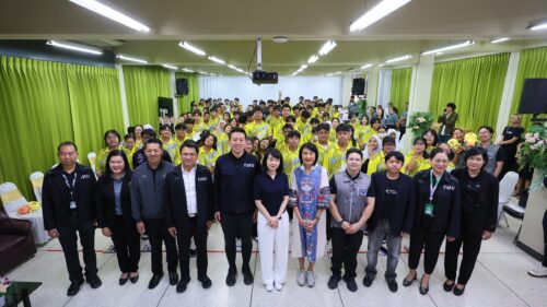 LINE ประเทศไทย จับมือสำนักการศึกษา กรุงเทพมหานคร และภาคีเครือข่าย จัดเวิร์กช็อป “Digital Literacy for Youth”  เสริมเกราะเด็กไทย รู้ทันภัยไซเบอร์ มุ่งปั้นพลเมืองดิจิทัลคุณภาพ